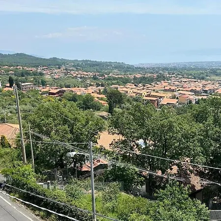 Di Laura *